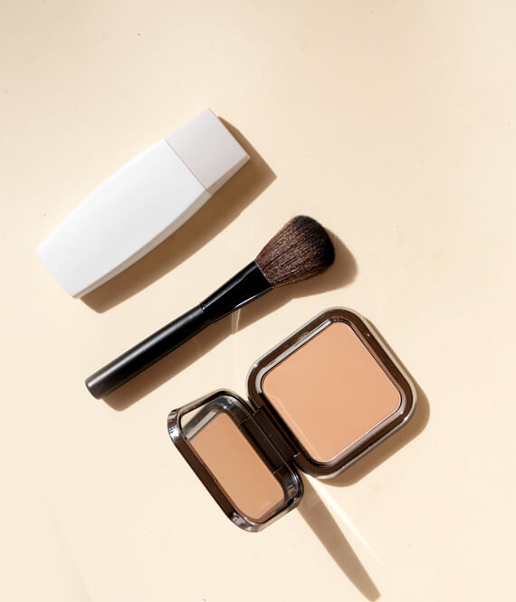 foundation brush and powder