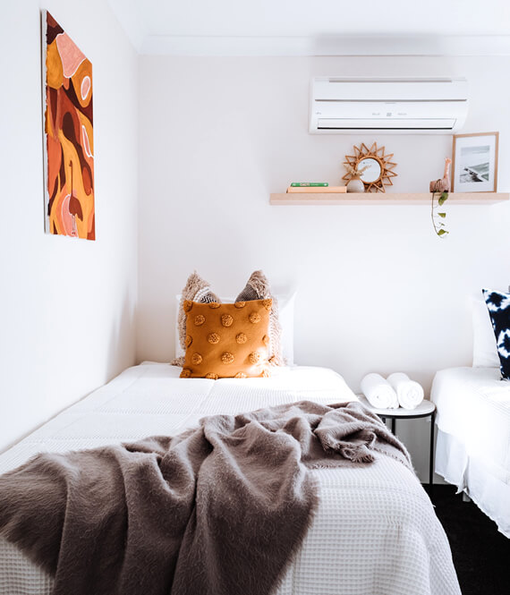 small but organized bedroom