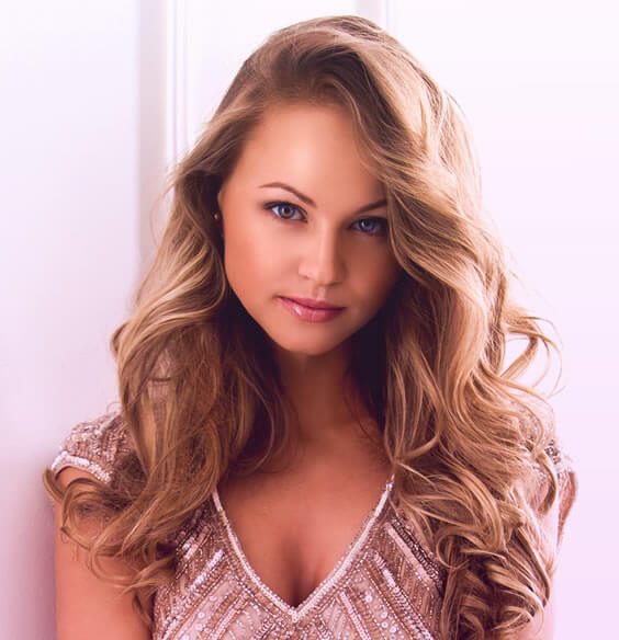 a perfect woman as an example of what men find attractive in women looks