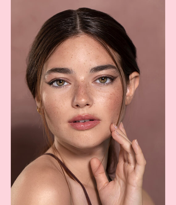 perfect bronzer application example