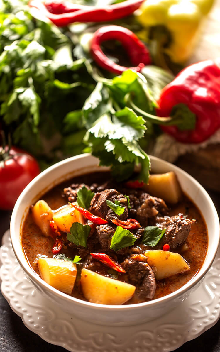 beef stew as one of the natural collagen sources
