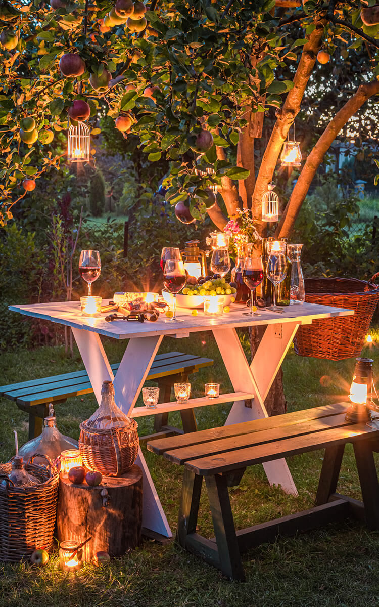 outdoor flexible dining area with benches