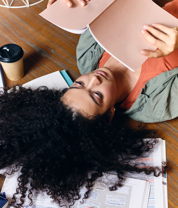 girl studying psychology