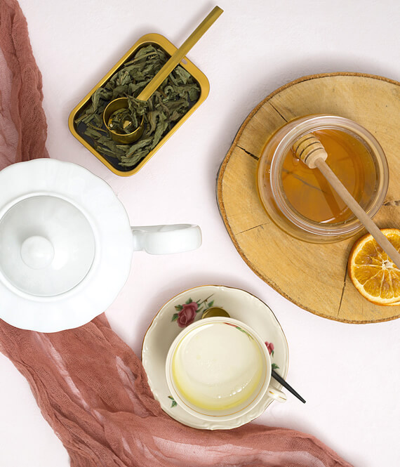 herbs honey and citrus fruits for allergy prevention
