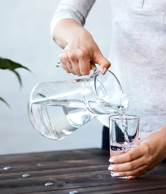 drinking water as one of the most important natural skin care tips