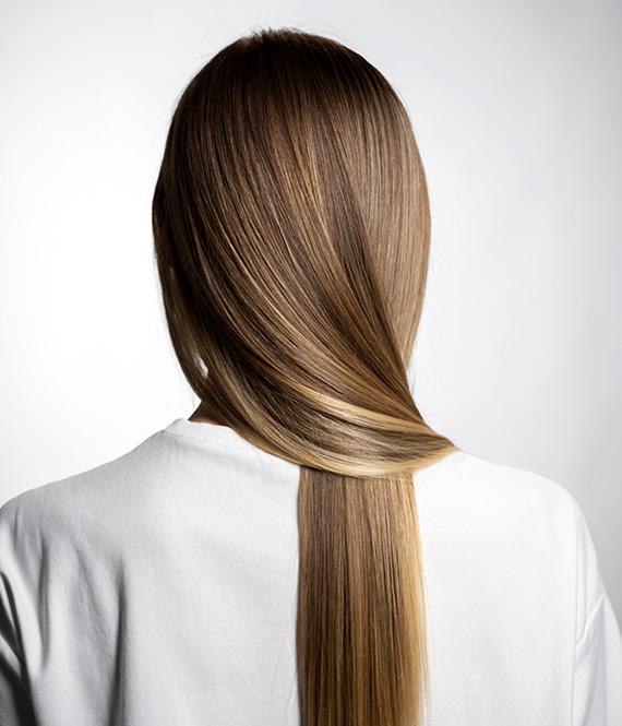 woman with oily hair type