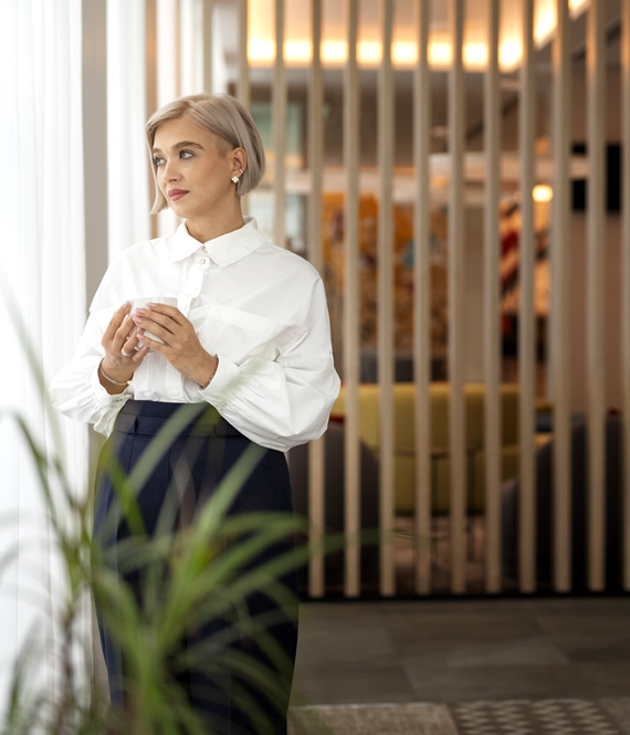 woman medical spa marketing expert