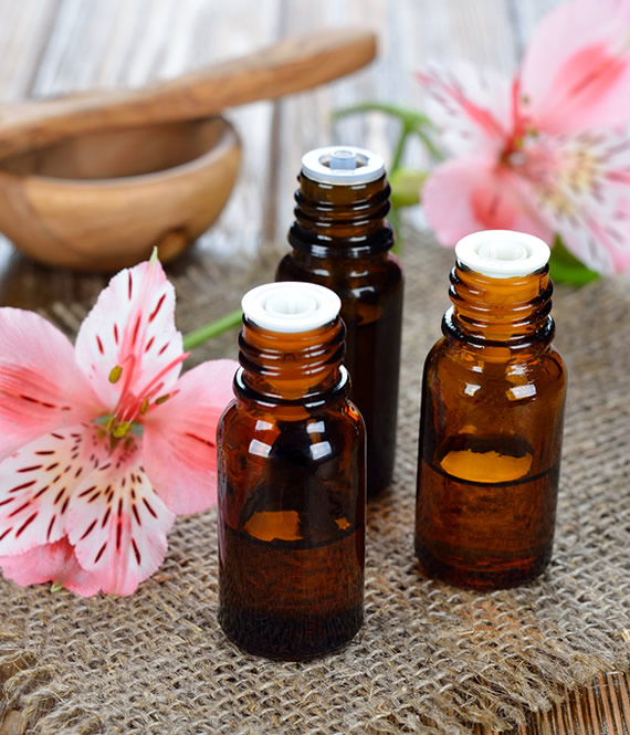 essential oils in dark bottles to prevent expiring - do essential oils expire associative photo