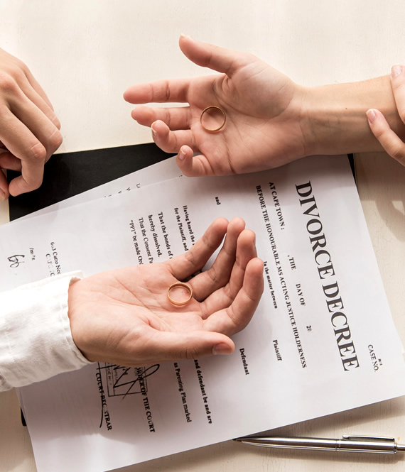 people negotiating divorce terms