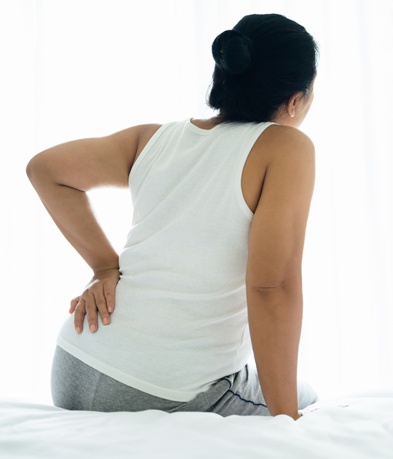 woman experiencing hip pain