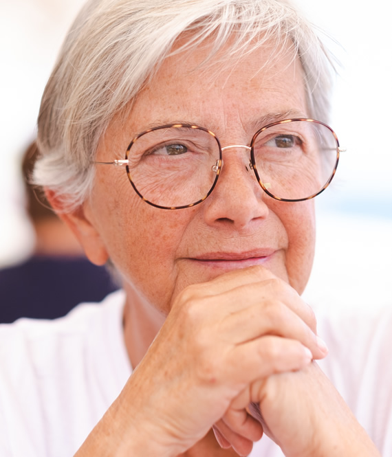 elderly woman with eye glasses
